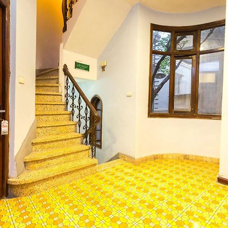 Chikoo Homestay Spot-On Hanoi Bagian luar foto