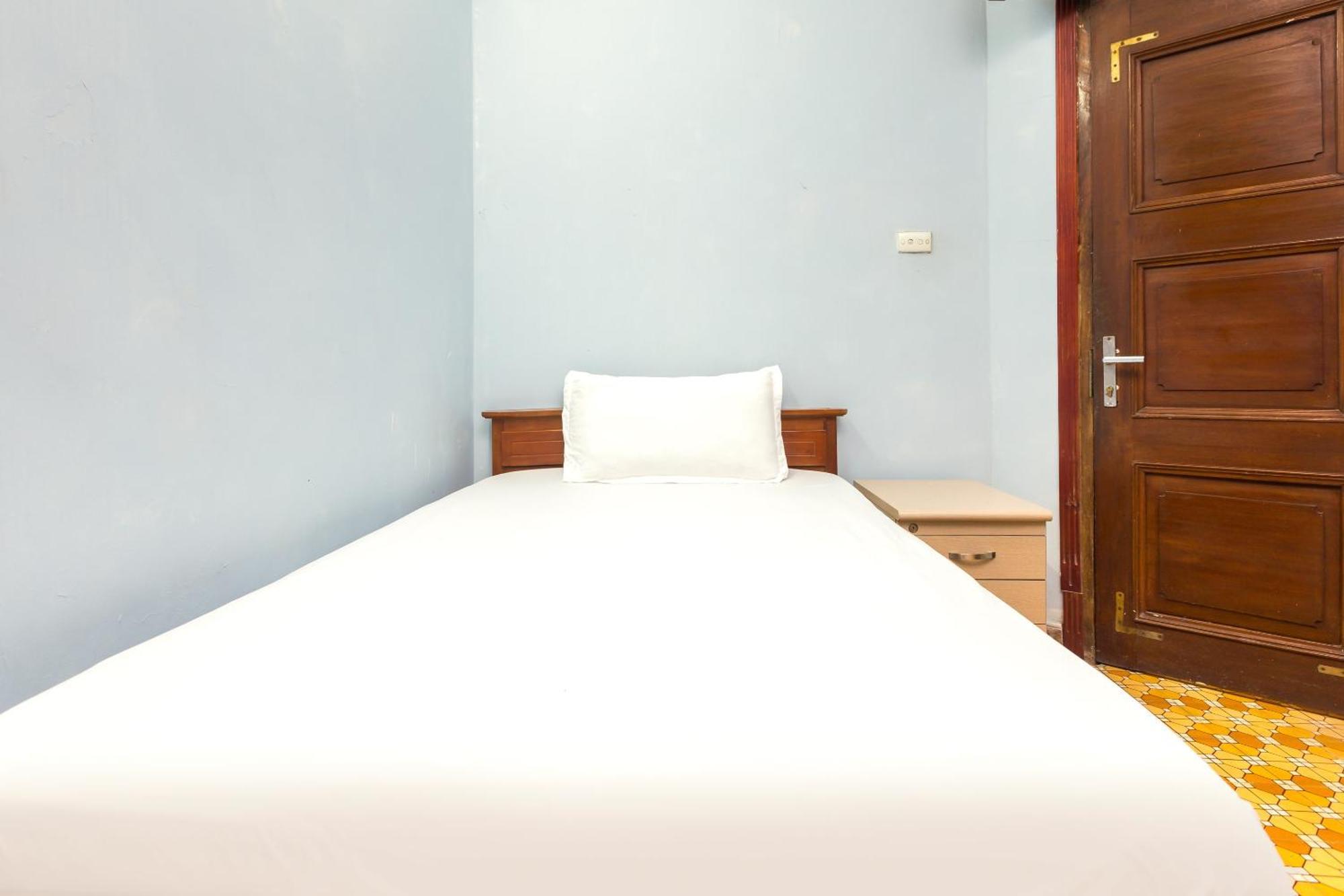 Chikoo Homestay Spot-On Hanoi Bagian luar foto